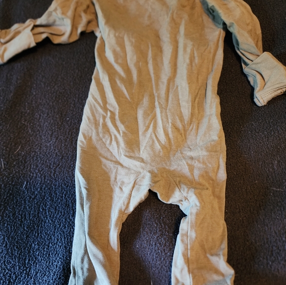 Bonsie Olive footie 0-3 months - Picture 4 of 4